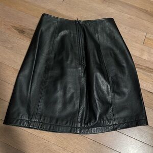 Wilson’s Leather 100% Genuine Leather black Mini Skirt size 2